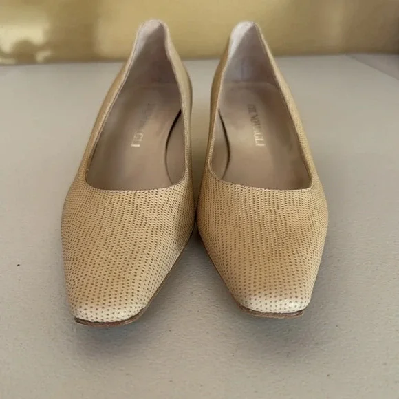 Bruno Magli Pumps Shoes Leather Heels Texture Beige Designer Women’s Sz 6 B - Picture 3 of 8